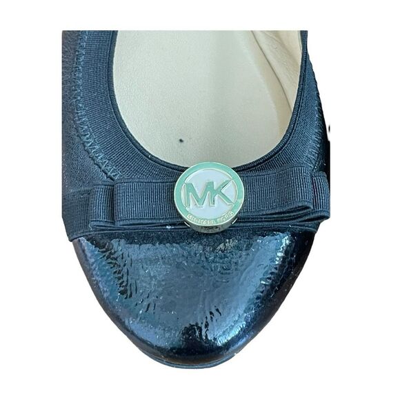Michael Kors Dixie Bow Ballet Flats Black Leather Patent Cap Toe Slip-On 7 - Picture 3 of 11